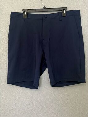 Rhone Resort Shorts in Navy size 36, 9” Inseam